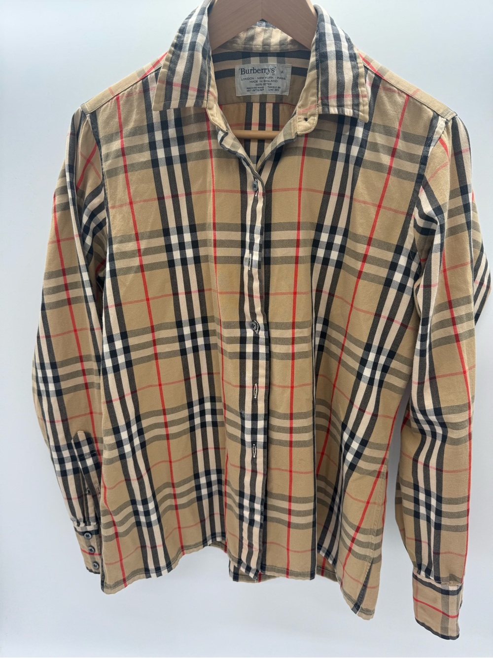 Burberry women’s vintage  Beige Plaid Button-Down Shirt -small